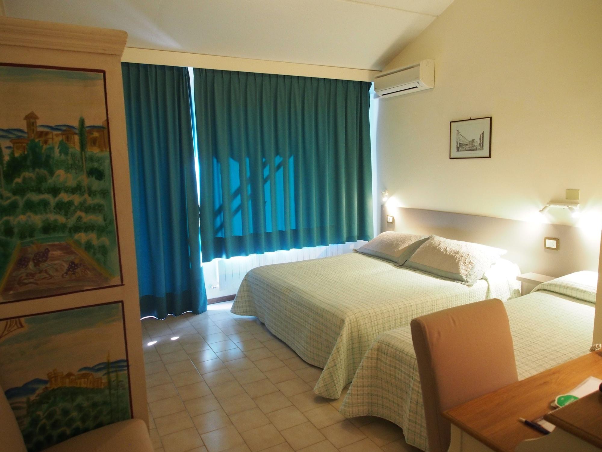 Hotel Le Tre Isole Magione Exterior photo