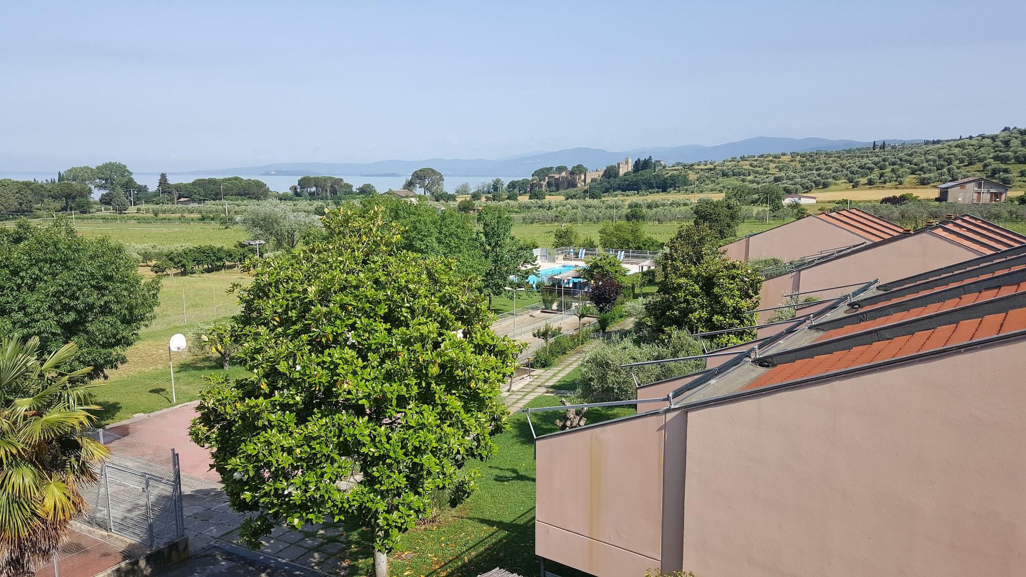 Hotel Le Tre Isole Magione Exterior photo