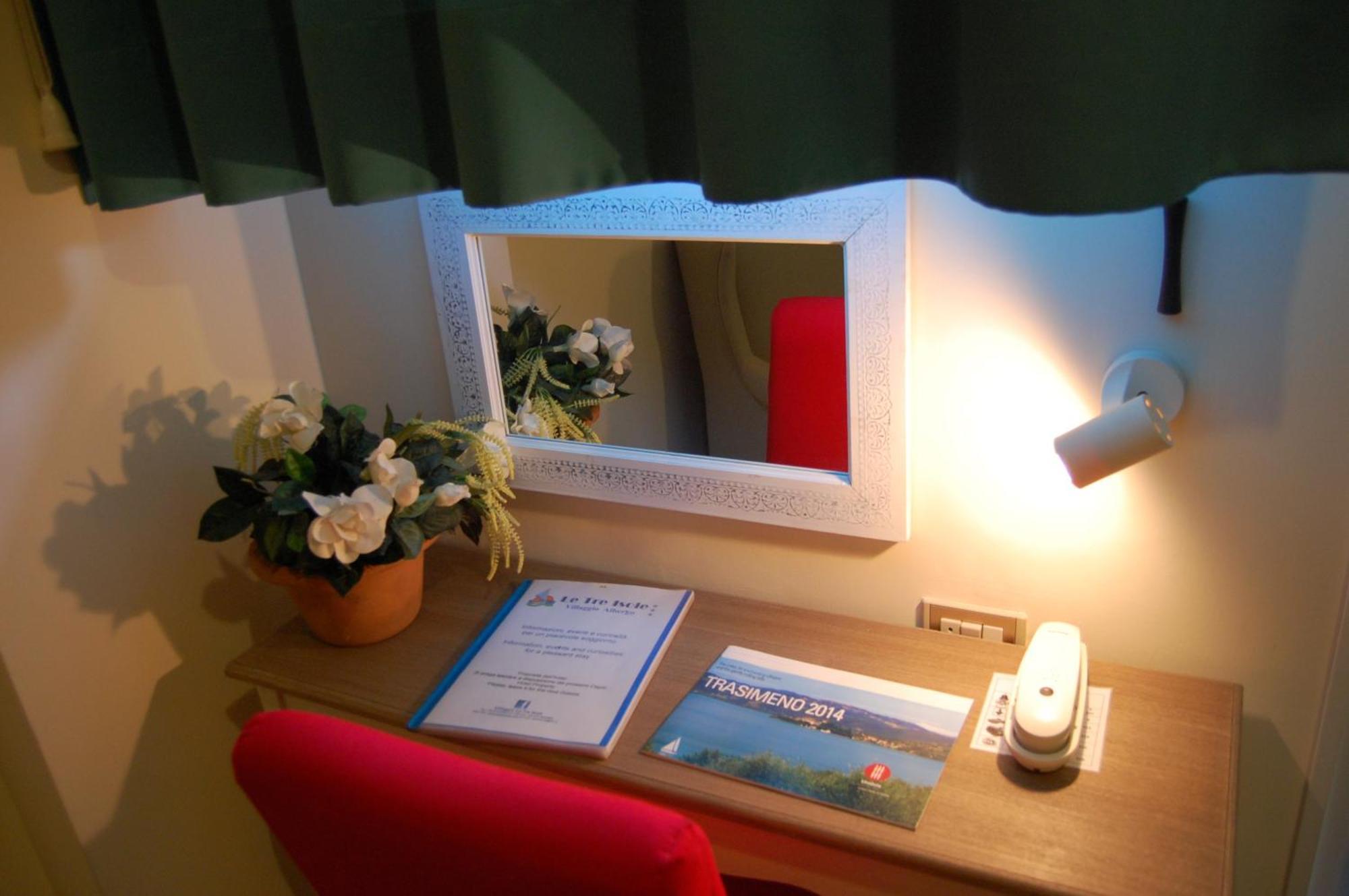 Hotel Le Tre Isole Magione Room photo