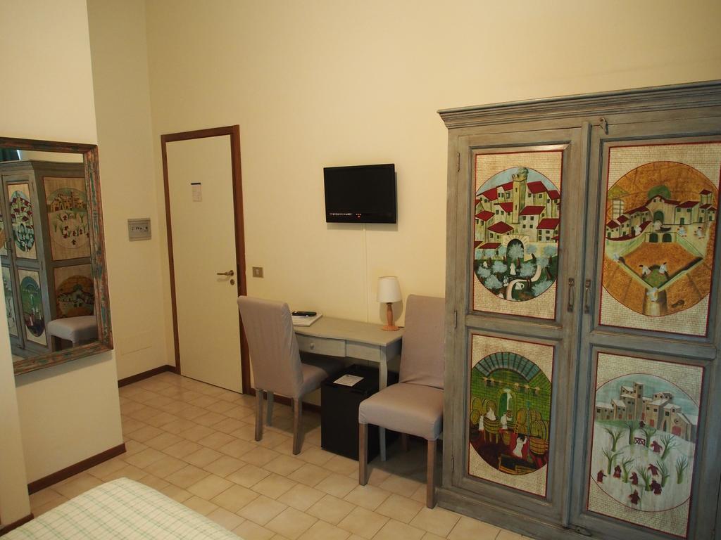 Hotel Le Tre Isole Magione Exterior photo