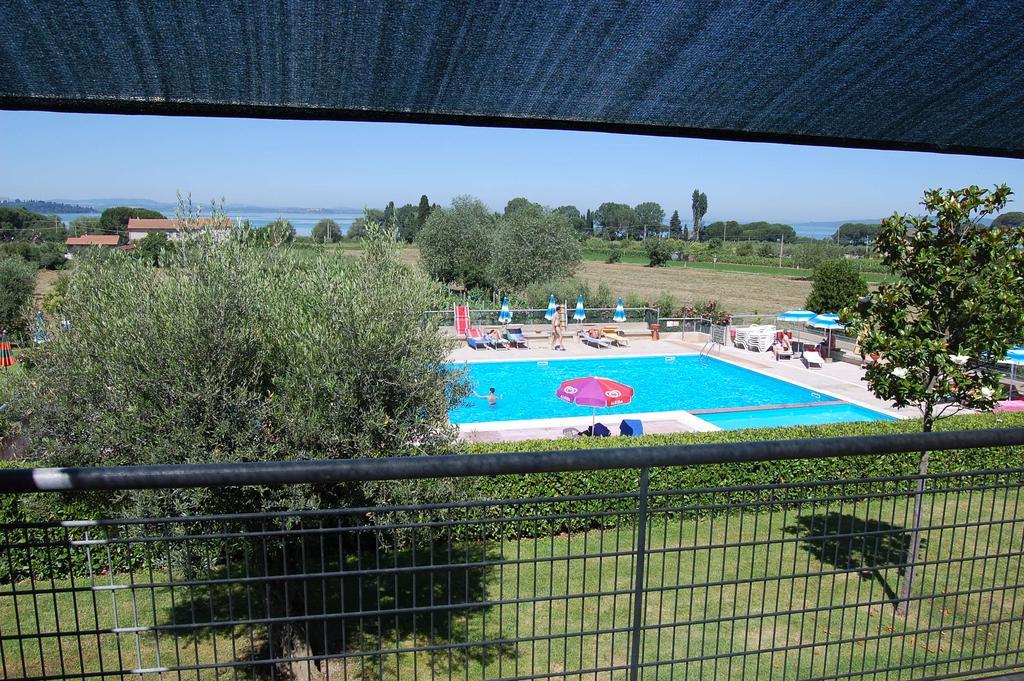 Hotel Le Tre Isole Magione Exterior photo